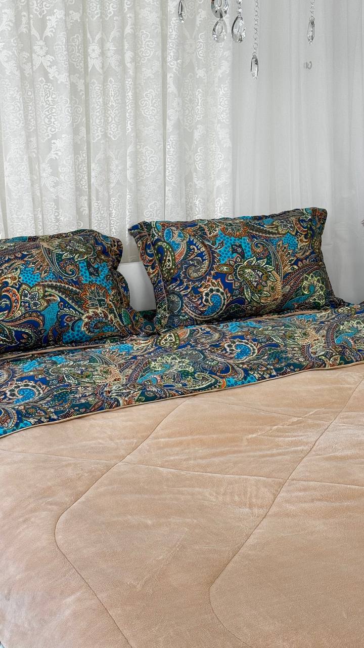 Комплект постельного белья с одеялом «РЕТРО-ВЕЛЮР» с облегченным одеялом