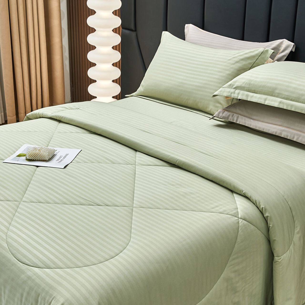 Комплект постельного белья с одеялом страйп сатин «Аврора»